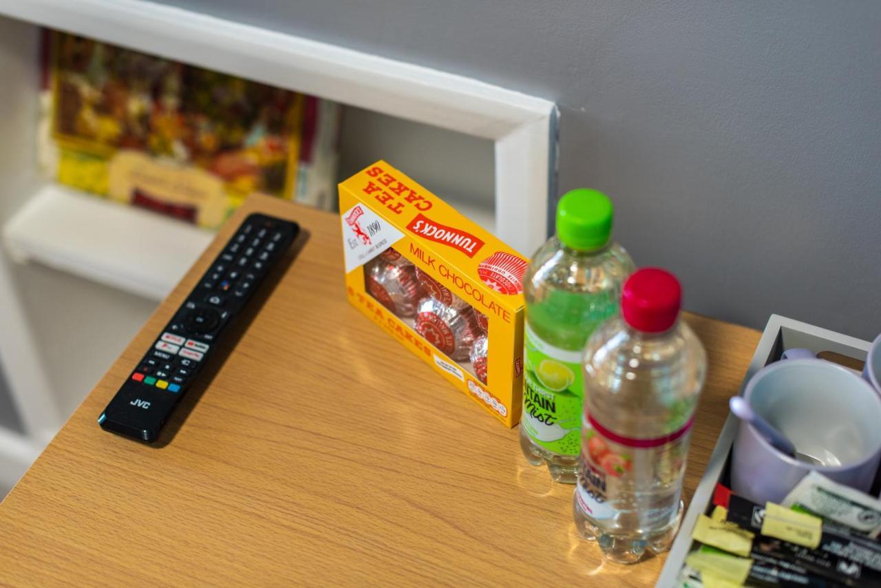 Heart Of Maidstone - Premium Double Rooms With Free Wi-Fi Екстер'єр фото