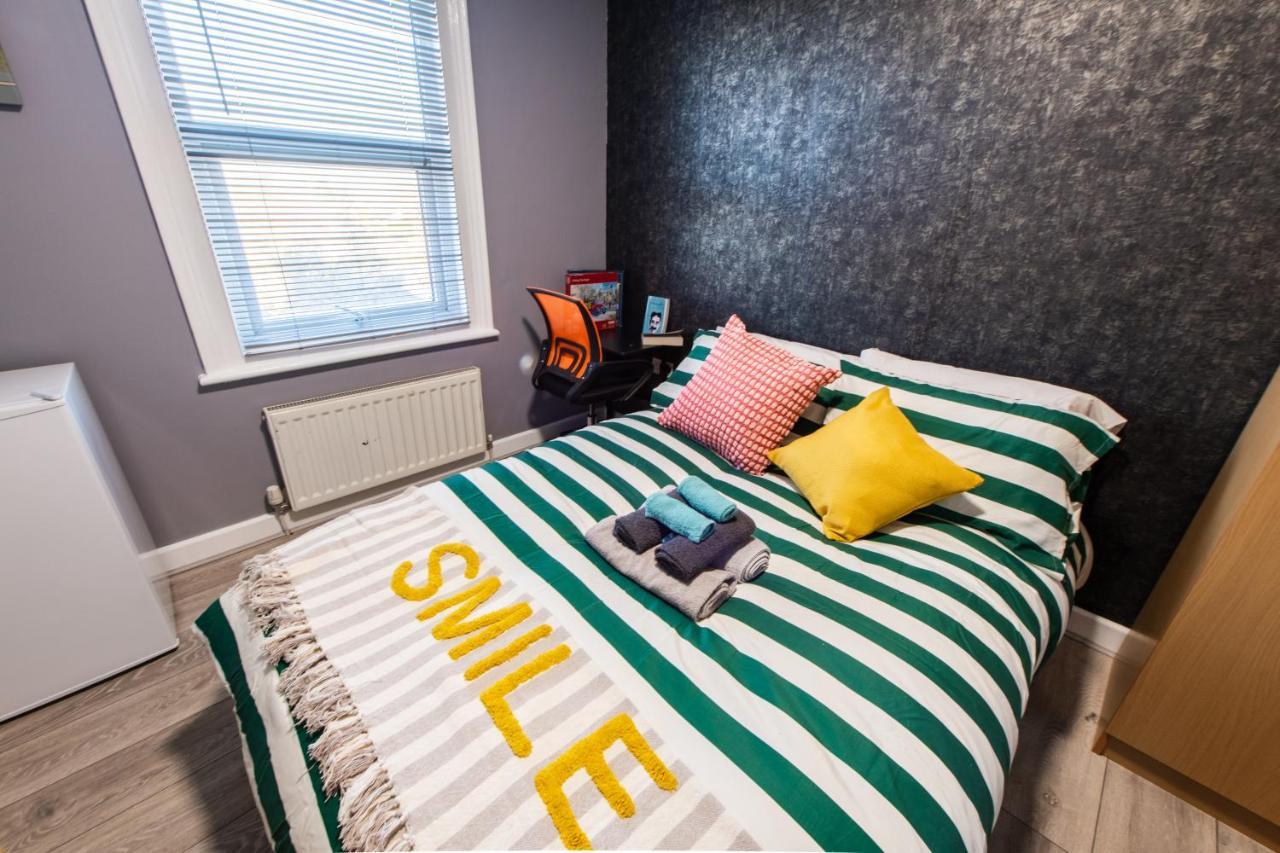 Heart Of Maidstone - Premium Double Rooms With Free Wi-Fi Екстер'єр фото