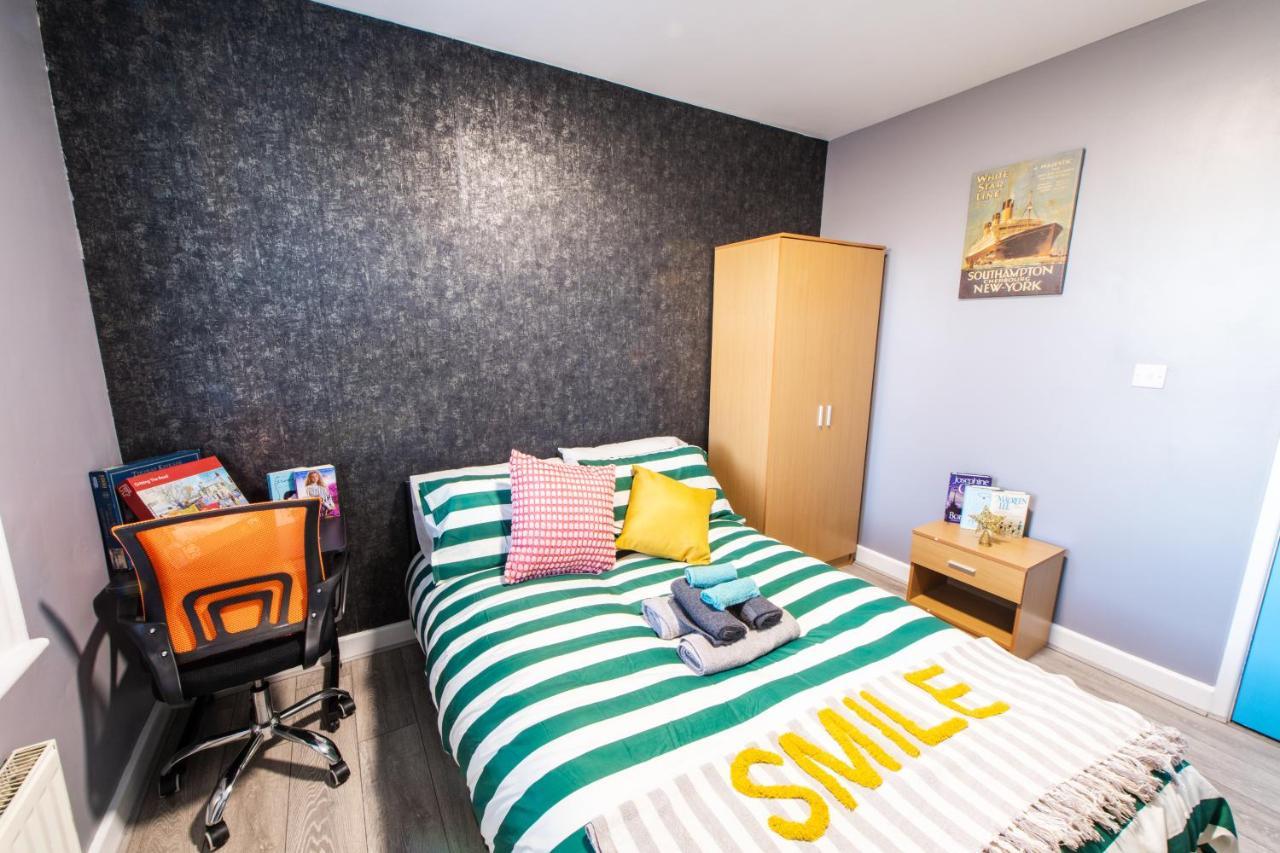 Heart Of Maidstone - Premium Double Rooms With Free Wi-Fi Екстер'єр фото