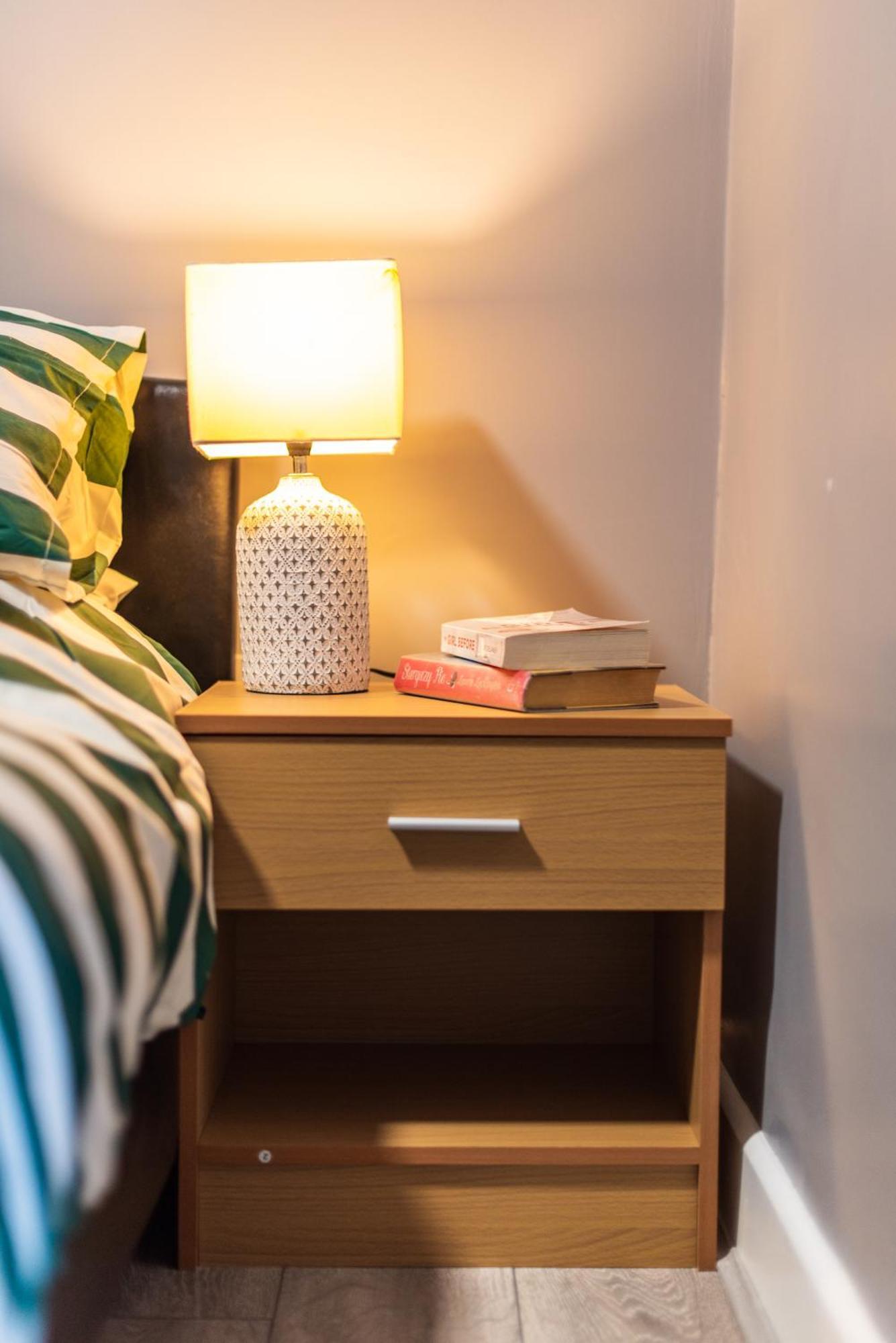 Heart Of Maidstone - Premium Double Rooms With Free Wi-Fi Екстер'єр фото